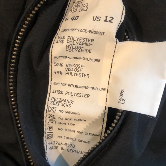 🎿Bogner black ski jacket. Two way front zipper. Removable fur collar. Classic⛷ - Picture 10 of 10